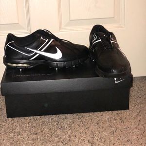 Nike Air Rival 2.5 men’s gold shoes